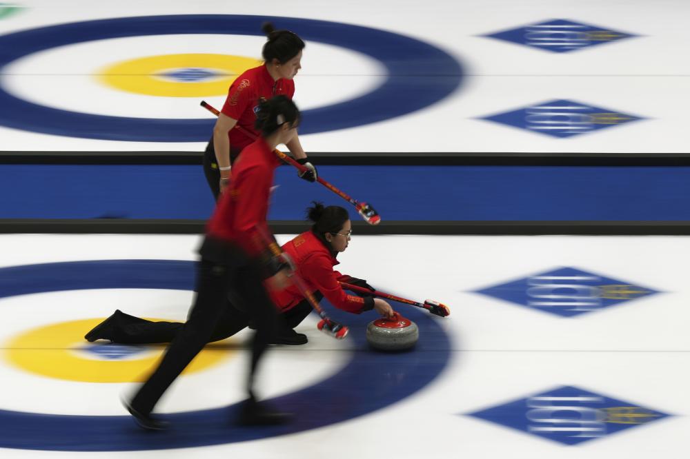 有争议，鲁本-内维斯、马赫雷斯等对C罗的绝杀点球予以嘲讽